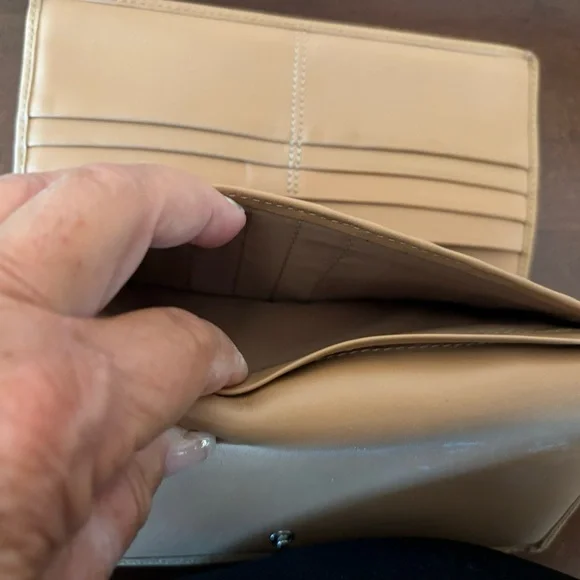 COACH Vintage Snap Closure Tri-Fold Wallet - Picture 12 of 12